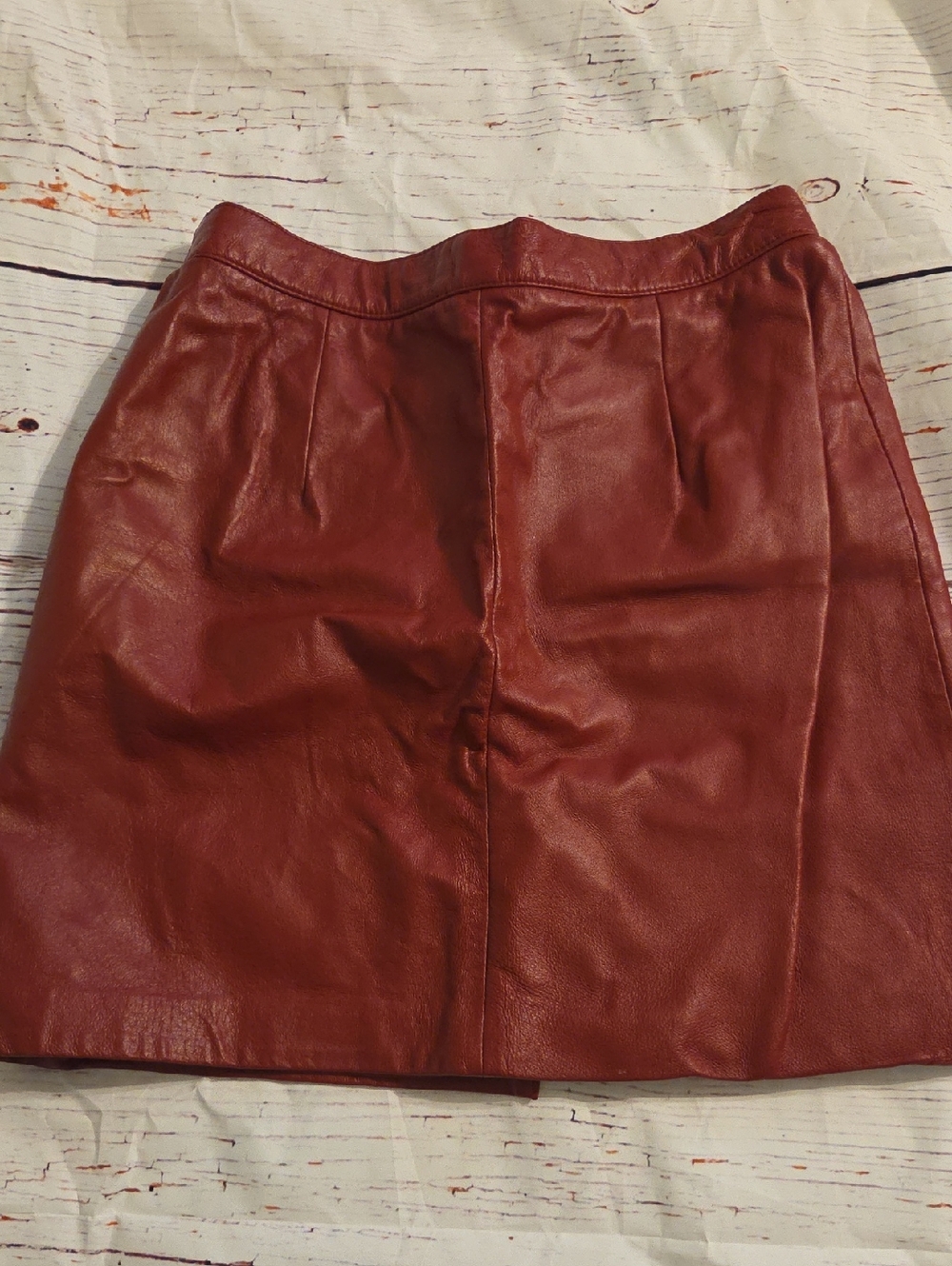 Classic Vintage Excelled Red Leather Mini Skirt